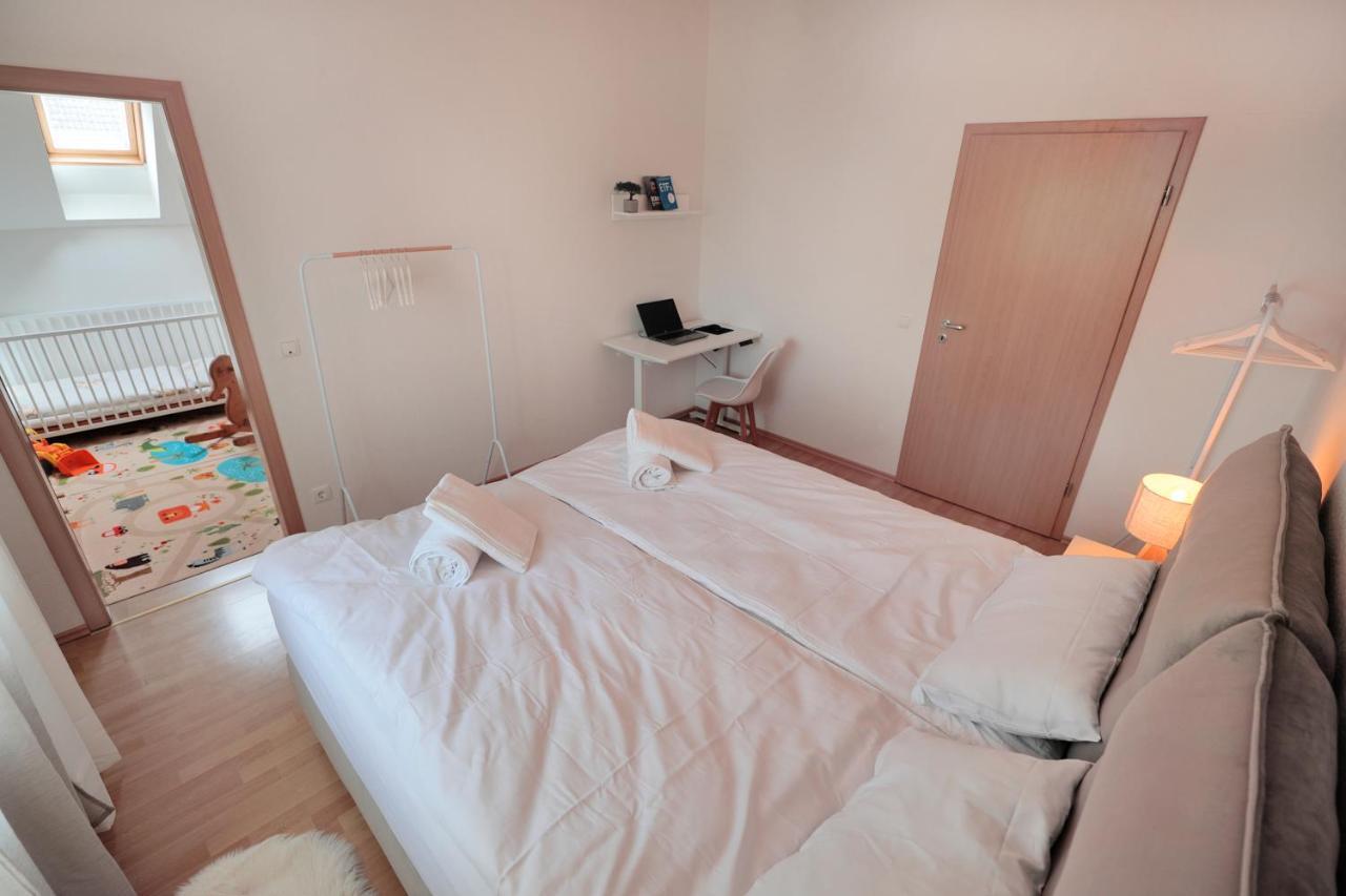 Goldhouse - Sauna, Whirlpool, Switch, Darts & Mehr Andernach Ngoại thất bức ảnh
