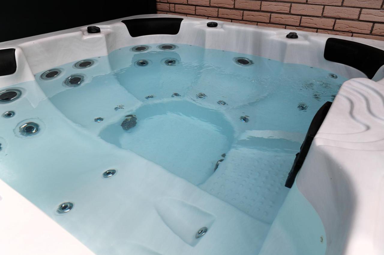 Goldhouse - Sauna, Whirlpool, Switch, Darts & Mehr Andernach Ngoại thất bức ảnh