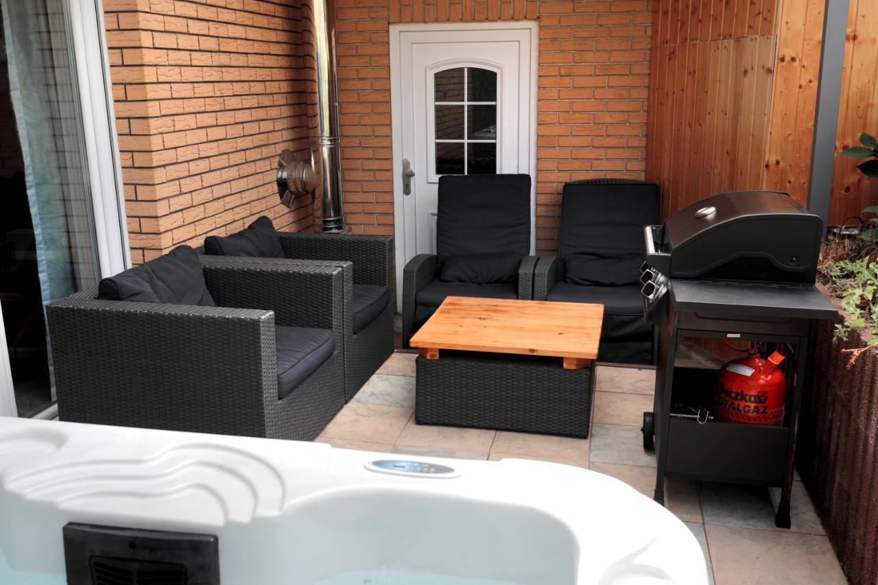 Goldhouse - Sauna, Whirlpool, Switch, Darts & Mehr Andernach Ngoại thất bức ảnh