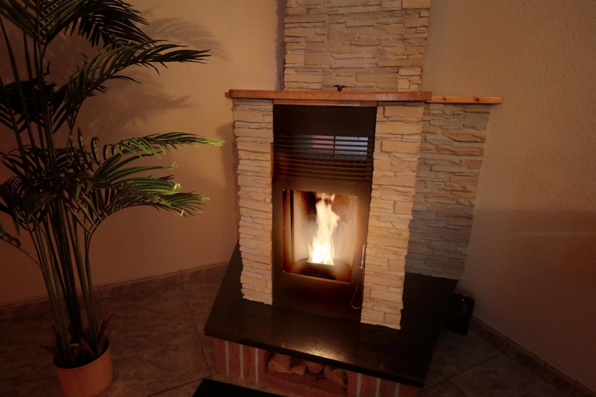 Goldhouse - Sauna, Whirlpool, Switch, Darts & Mehr Andernach Ngoại thất bức ảnh